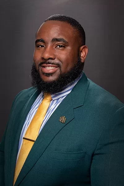 Click to view profile for Tykivious Grier